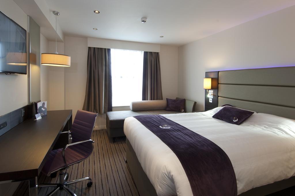 Premier Inn Southampton West Ower Phòng bức ảnh