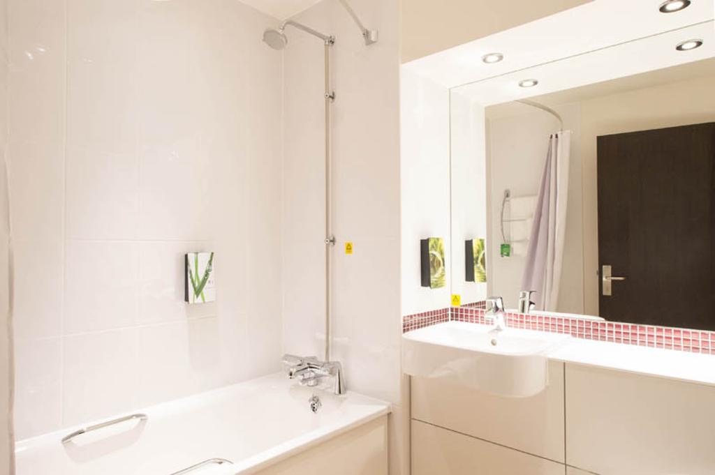Premier Inn Southampton West Ower Ngoại thất bức ảnh