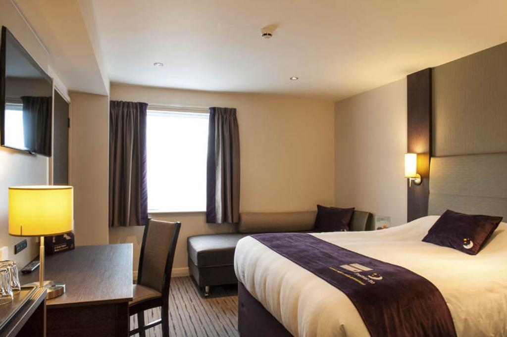 Premier Inn Southampton West Ower Ngoại thất bức ảnh